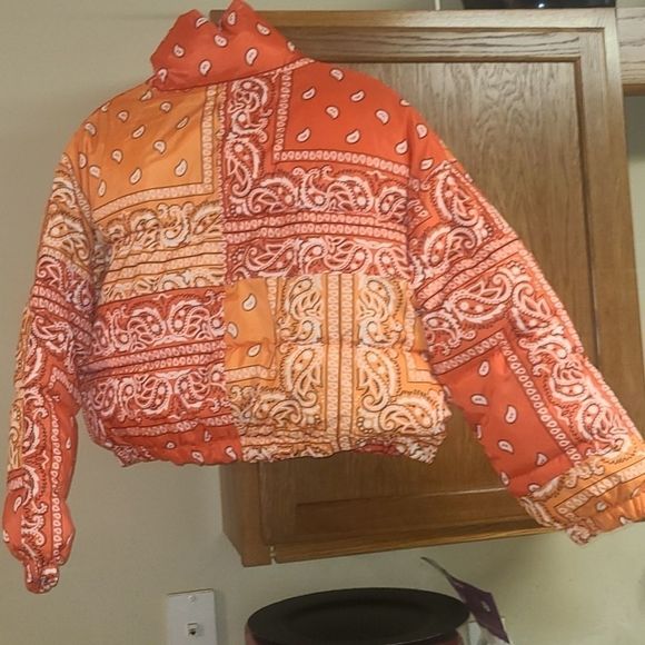 Puffer/Ski Jacket - Picture 3 of 3